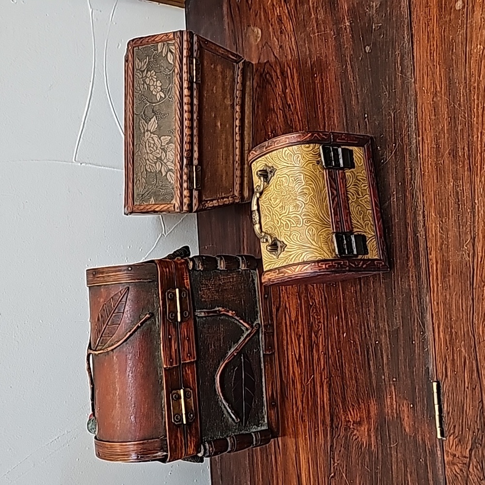 3 vintage wooden boxes with metal hinges and latch closures trinket storage - Picture 5 of 16